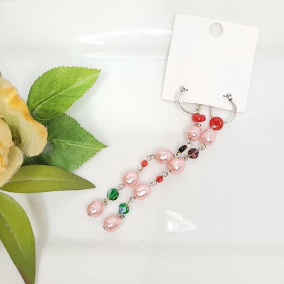 NWT Free People Regina Pearl Dangling Earrings Multicolor - Picture 2 of 7